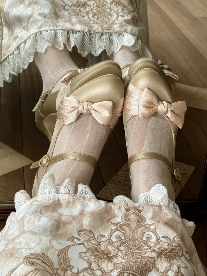 Bow Accents & Decorative Heart Snap PU Golden Mid Heels in Classic Lolita