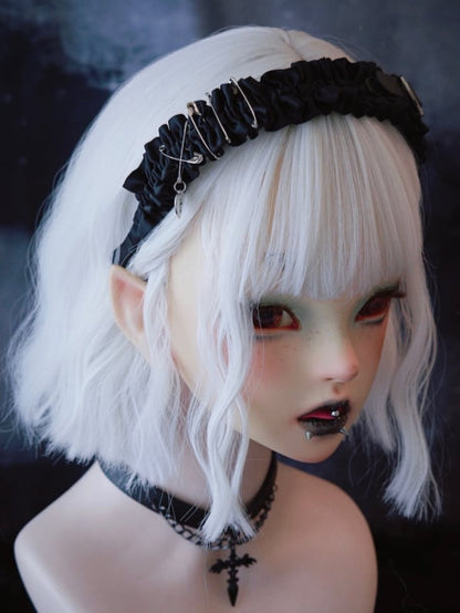 Design Ruffle Decorated Heart Black Buckle Trim KC Pins Gothic