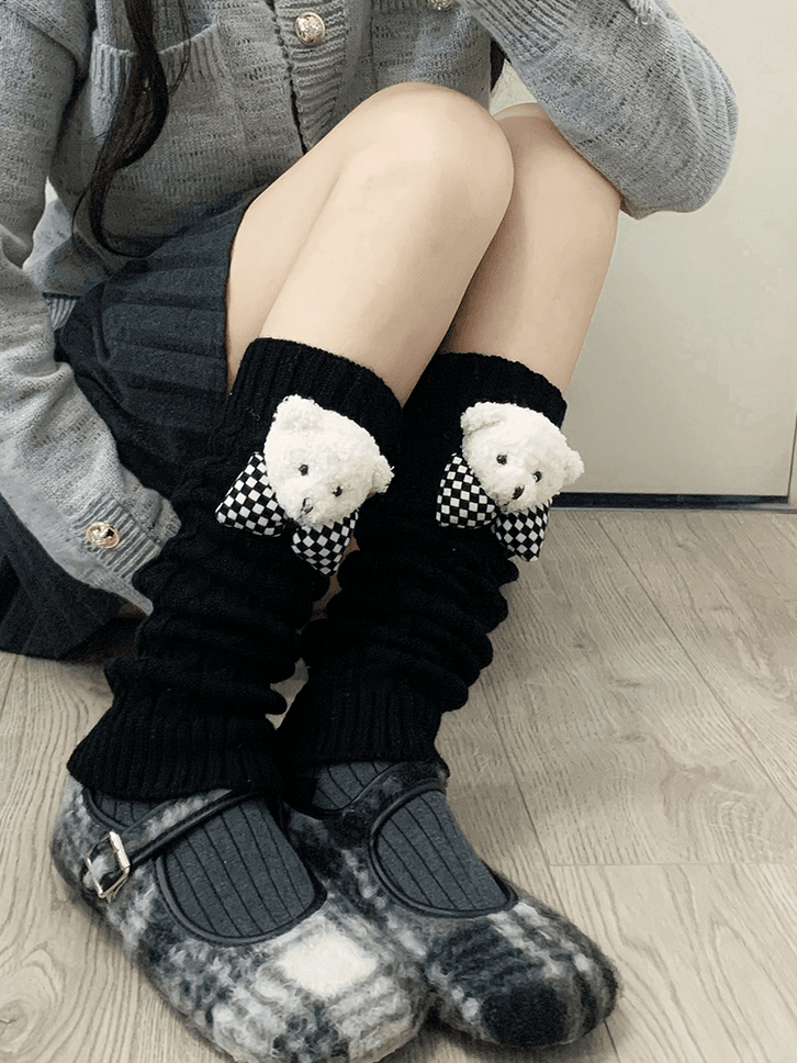 ミルクホワイト Y2K ニットレッグウォーマー（クマのぬいぐるみ付き）