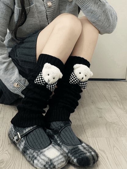 ミルクホワイト Y2K ニットレッグウォーマー（クマのぬいぐるみ付き）