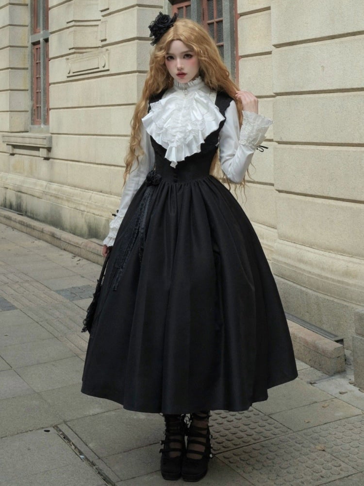 Black Classic Lolita Jumper Skirt with Rosettes and Scalloped Underbust