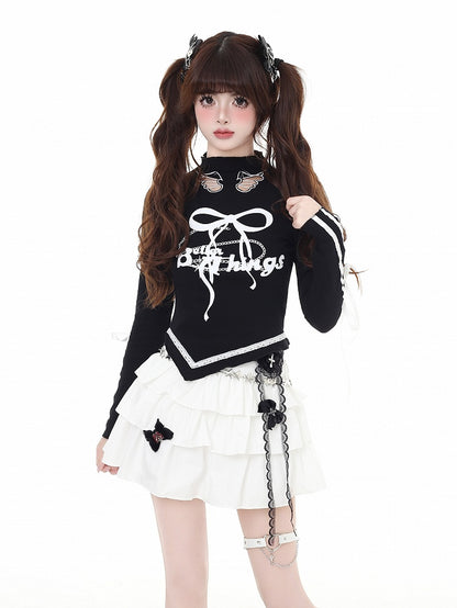 プリントカットアウト、蝶結び、カーブヘム、レッド/ブラック、モックウィングシェイプ、ヴィンテージネック