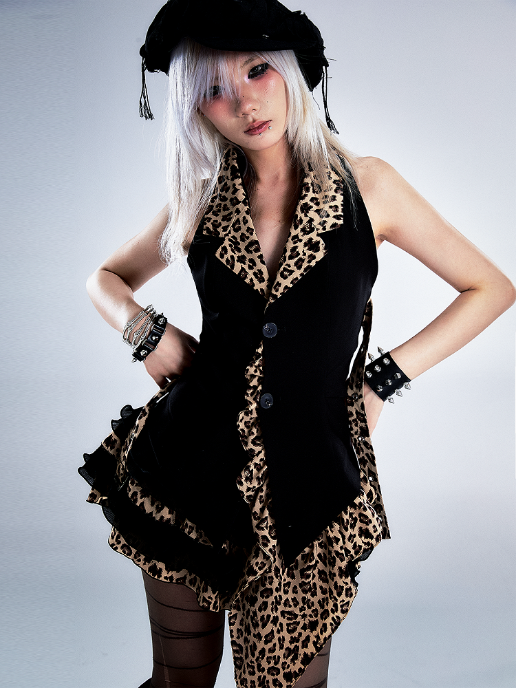 Hem Black Print Asymmetrical with Leopard Top Halter Ruffled Neck Vintage
