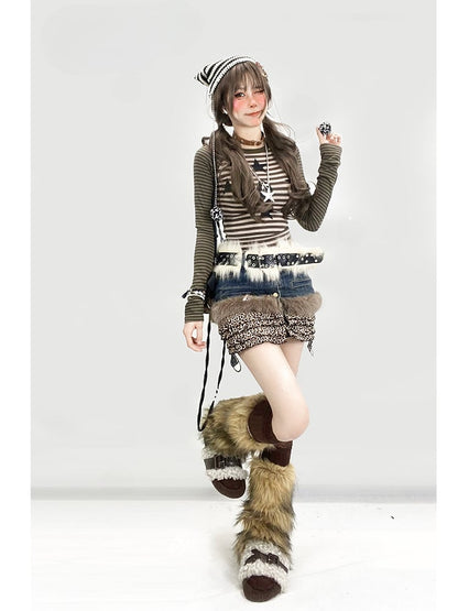 Armygrünes Oberteil mit Streifenmuster und Sternenprint