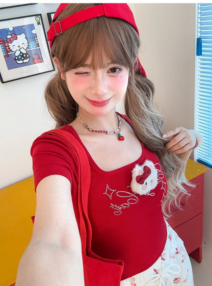 詳細 取り外し可能なキティのぬいぐるみネックラインストーンレッドスクエア付きTシャツ