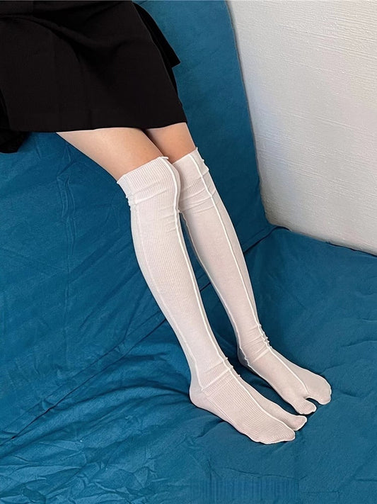 6 Vertical Stripe Toe-Separated Colors Pattern Stockings