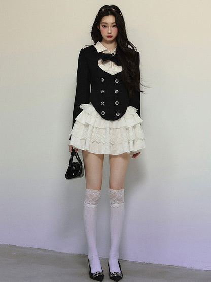 ブラックハート型カットアウトクロップドウールジャケット