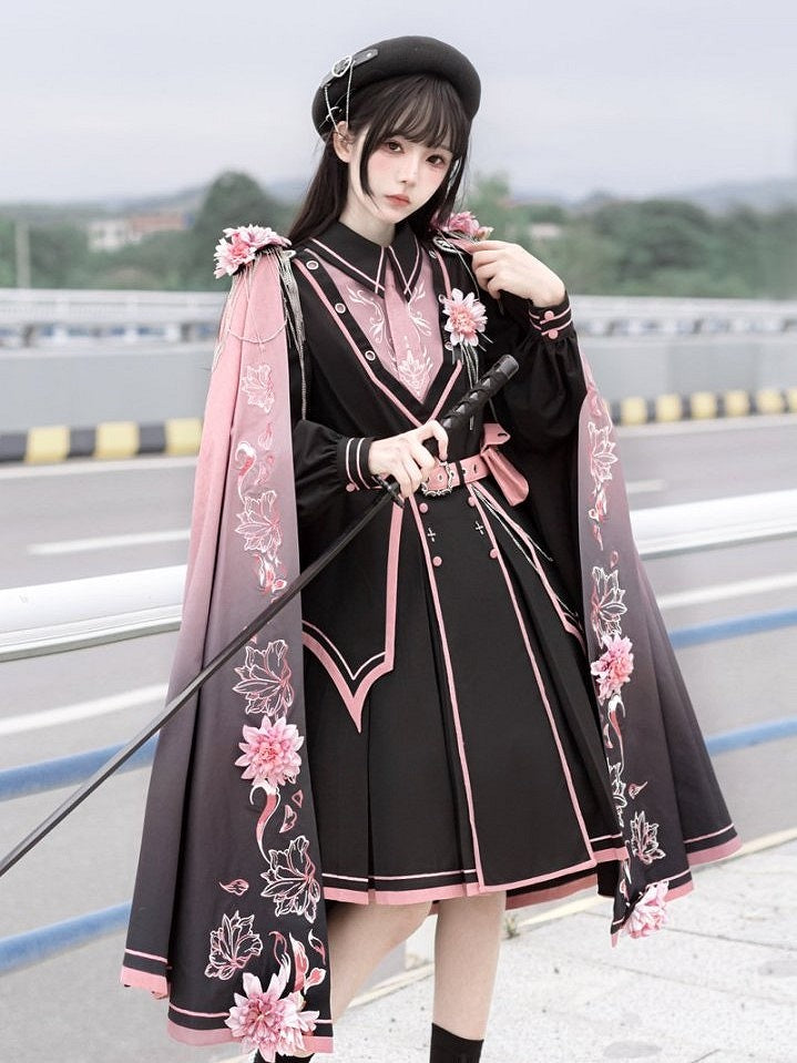 Accents Print Flower with 3D Pink Cape to Black Gradient