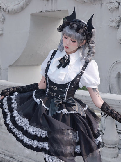 Weiße Lolita Gothic Bluse mit Jabot-Kragen und Puffärmeln und Schleife