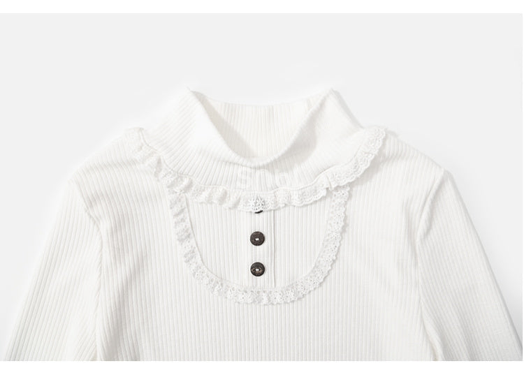 Weißes, hochgeschlossenes, langärmliges Top mit Spitzenbesatz