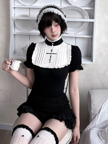 Ruffled Black Gothic-Style Shorts - Damn Girl