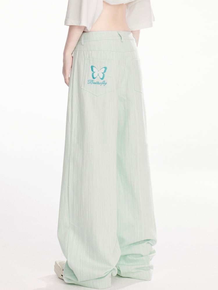ミントグリーンのローウエスト バタフライ刺繍 ワイドレッグパンツ