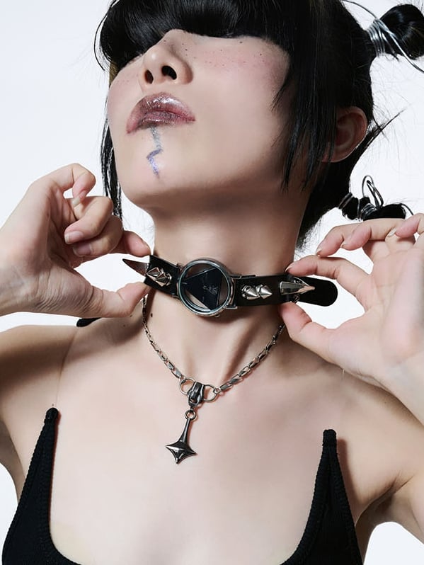 Y2K Schwarze Cyberpunk Metalluhr Doppellagiges Choker