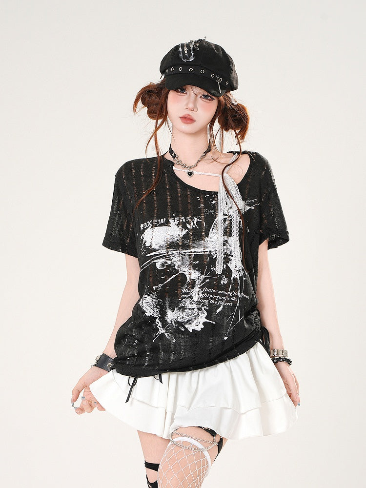 T-Shirt mit Schmetterlingsdruck, schwarz/weißen Trägern und Löchern im Used-Look, selbstbindender Ausschnitt
