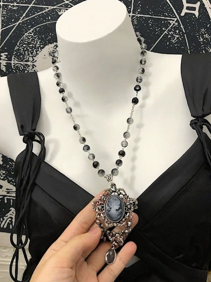 Black & White Beaded Gothic Necklace - Boobi Shop