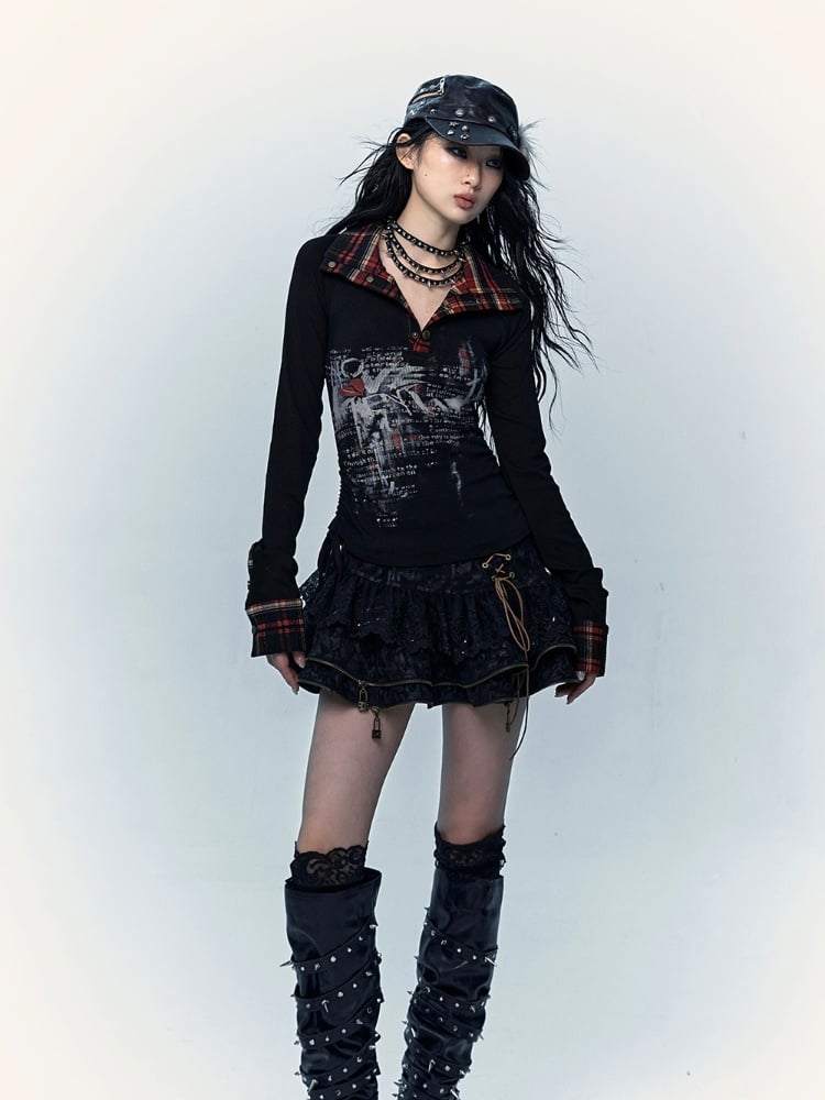 Schwarzer Stufenrock mit Spitzenbesatz und Schnürdetails