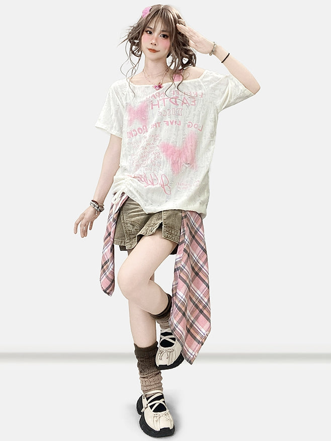 非対称Y2KビタースイートネックラインレターバタフライTシャツオフホワイトとプリント