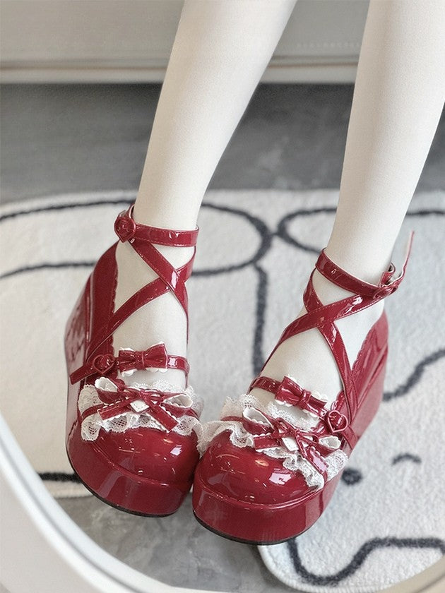 Rote Lolita Mary Janes mit runder Plateausohle -
