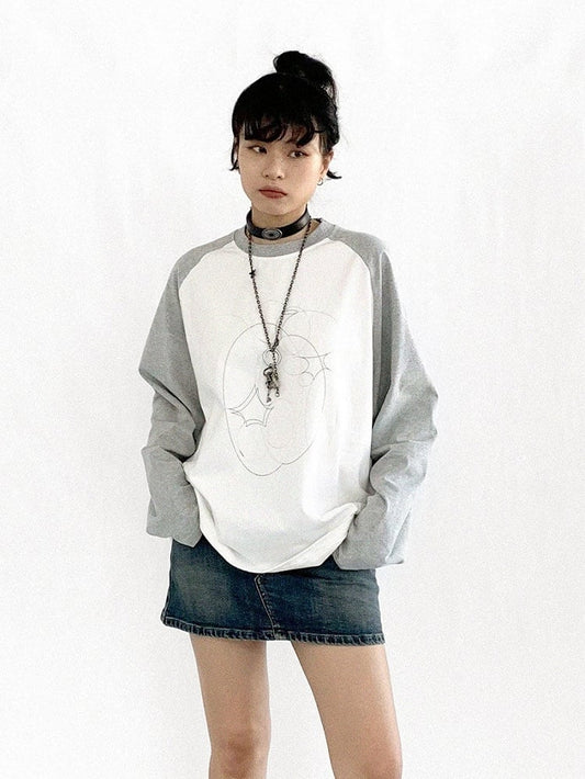 Round Top Unisex White Colorblock Design Pattern Daily Kawaii Apple in Neck Gray with