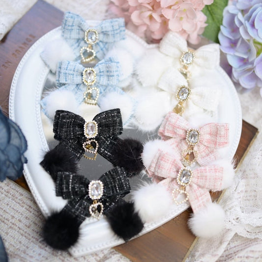 Jirai Kei – Hellblaue Haarspangen mit Strasssteinen und Herzanhänger