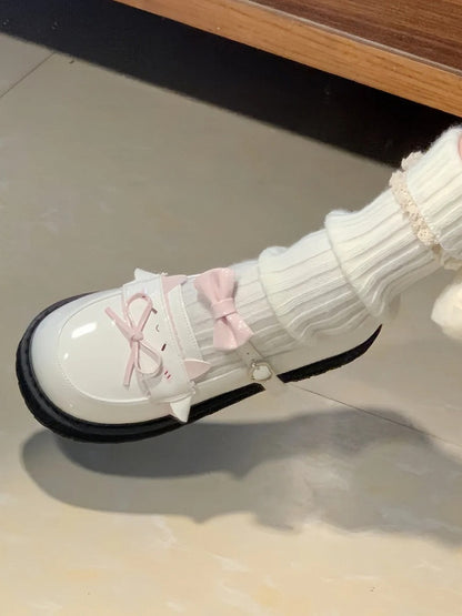 and White Low-heel Shoes Lamb Bow Accents with Cute Heart Buckle JK Style Dazed