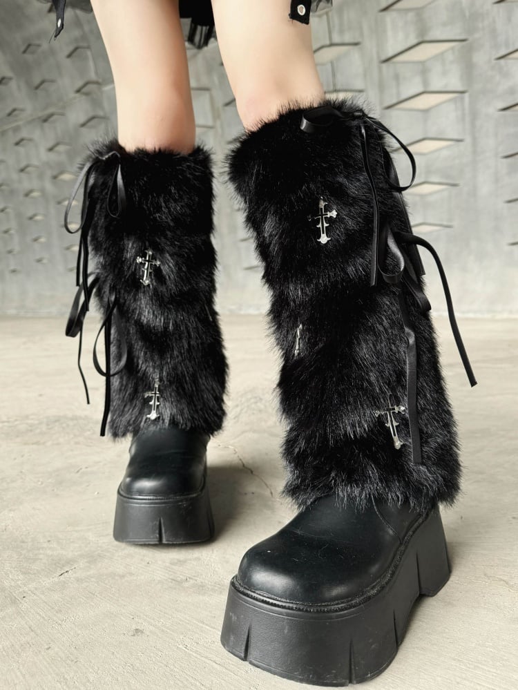 Jambières en fausse fourrure avec nœuds et breloques croisées noires style gothique punk