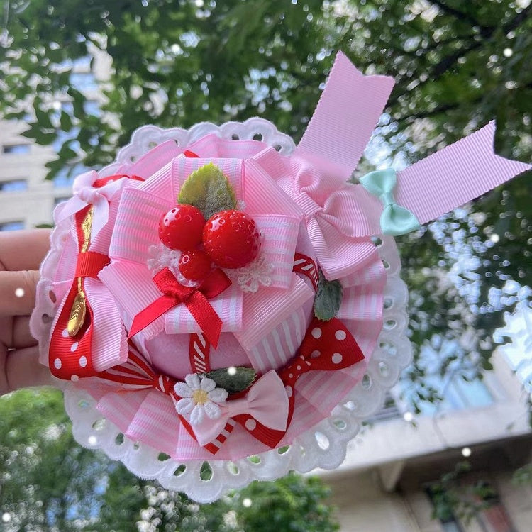 蝶結びのレースデザイントリムミニピンクの花柄ストロベリーハット装飾ディテール