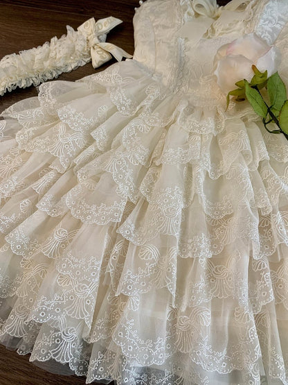 Cremiges Lolita-Kleid mit Jakobsmuschel-Rockbesatz, bestickt, Prinzessinnenkleid, gestuft