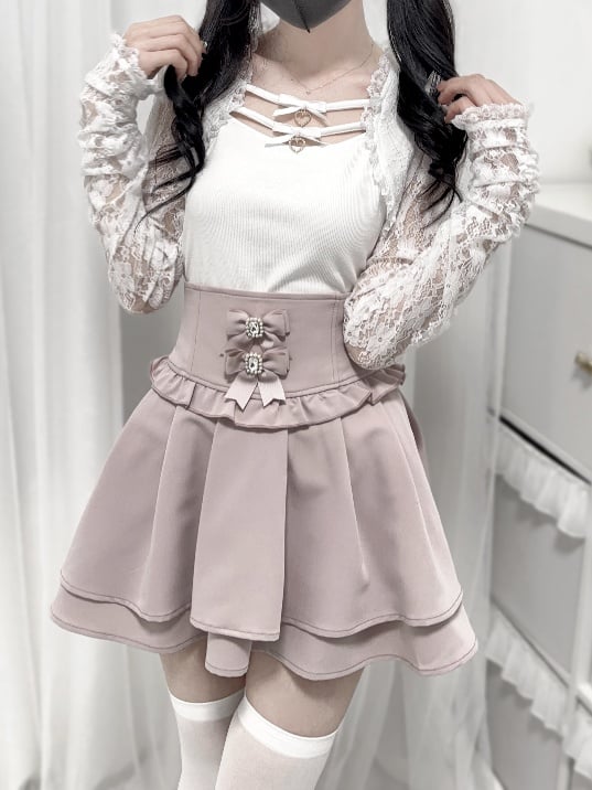 Jirai Kei Top mit Schleifen und Spitzenärmeln in Schwarz/Weiß