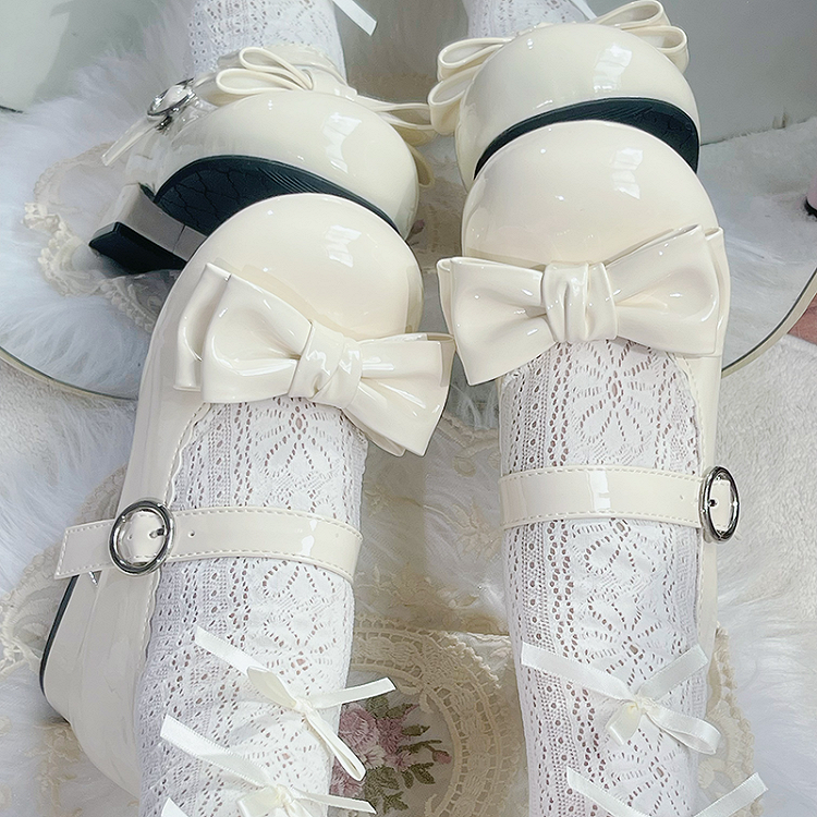 Süße Lolita-Mary-Janes mit Schleife und runder Zehenpartie und Blockabsatz in Aprikosen