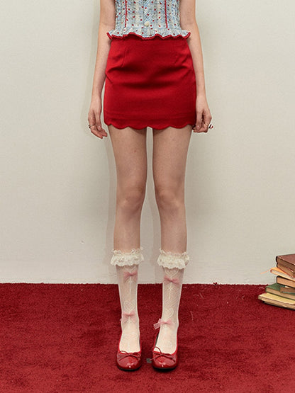 Scalloped High Skirt Waist Edge Red Trim