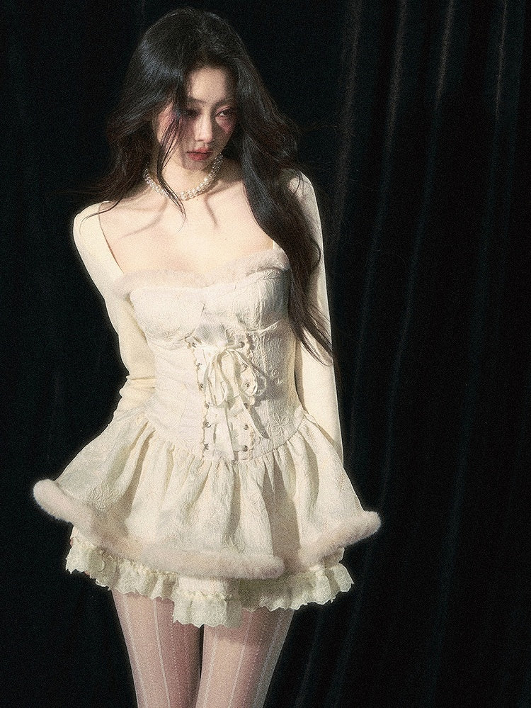 アプリコットのレースアップティアードスカートロングスリーブドレス