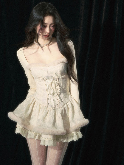 アプリコットのレースアップティアードスカートロングスリーブドレス