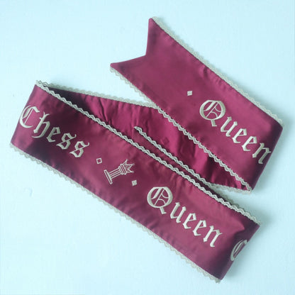 ダークブルー/レッド/グリーンリボン