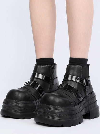 Sole Platform Details Rock and Punk Boots Black Ankle with Studded