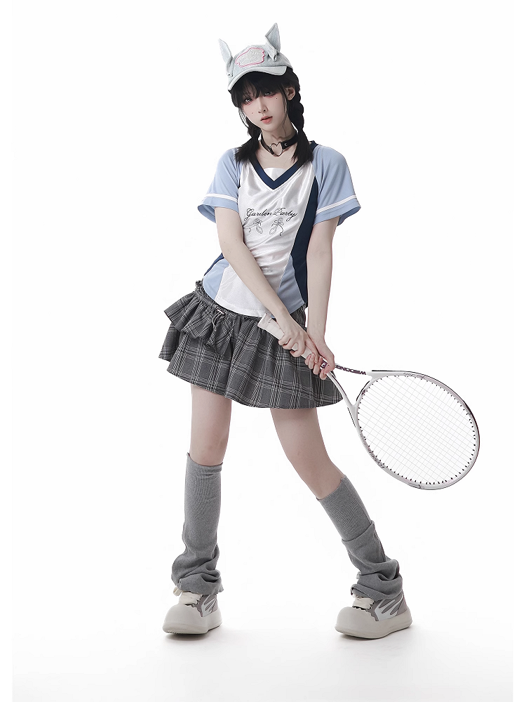 グレーのゴムウエストティアードチェックスカート