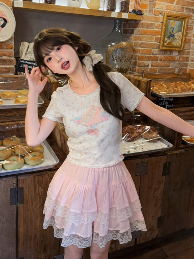 レース ホワイト ケーキプリント トリム スイート フローラル Tシャツ