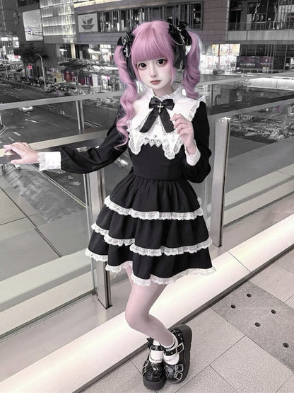 Jirai-kei Tiered Long Sleeve Dress with Pointed Collar, Lace & Bows, Black White - Puppet Bombs