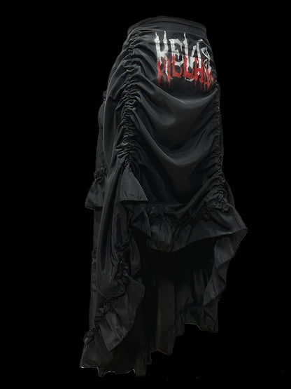 ゴシックなブラックレタープリントのルーシュハイローパンクスカート。クロスチャームウエストチェーン付き。