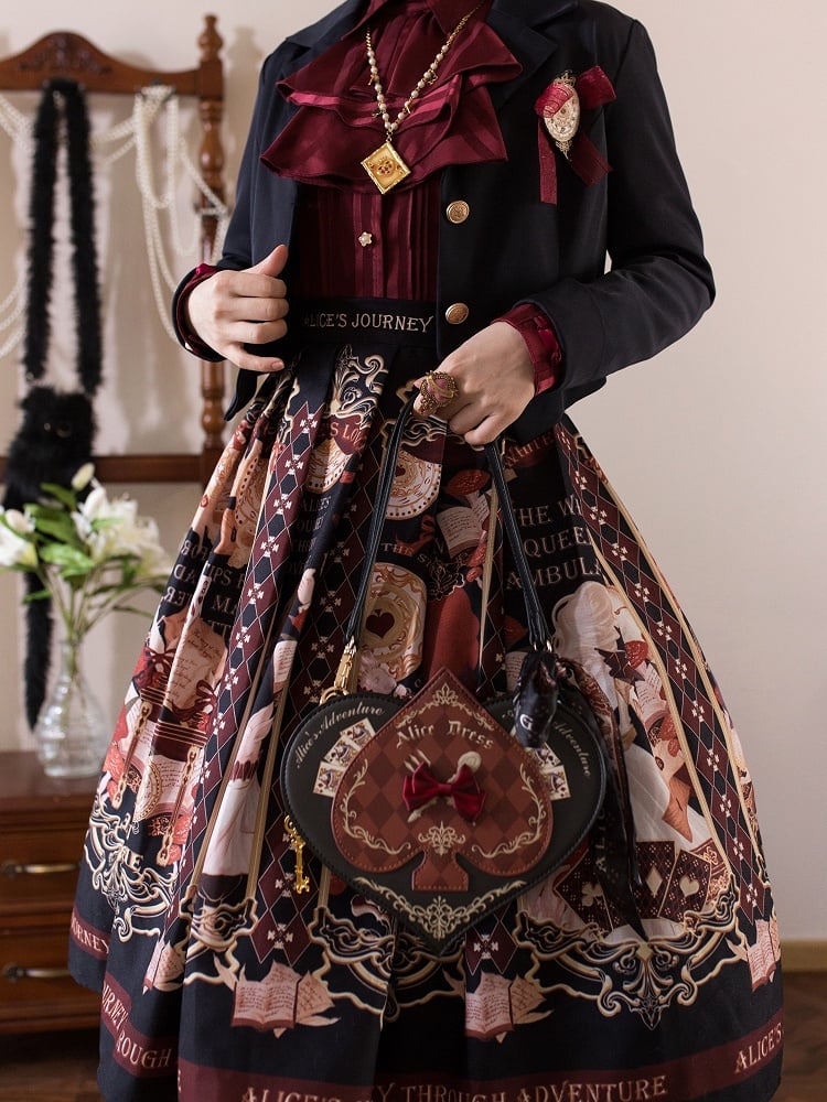 黒と赤のハート型ハンドバッグ