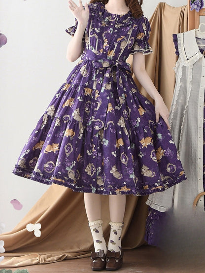 Kurzes, traubenfarbenes Kitty-Ärmel-Print-Kleid in Rosa von Lolita and Piece House Purple Fashion