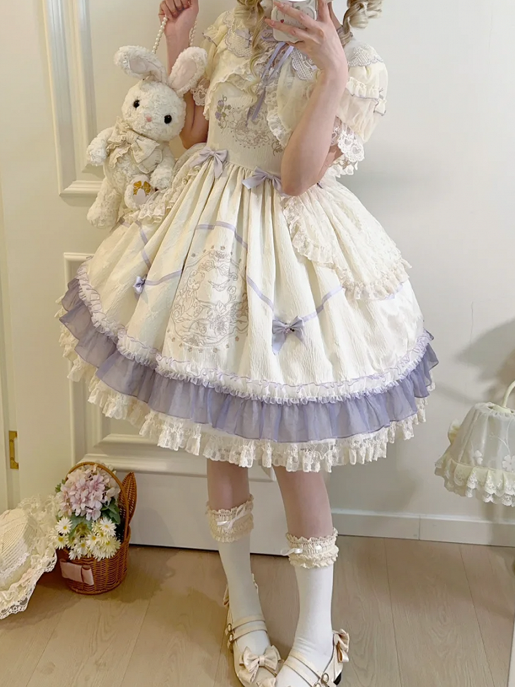 Lolita-Kleid mit hoher Teddy-Taille und Schleife, Blumenstoff und Stickerei