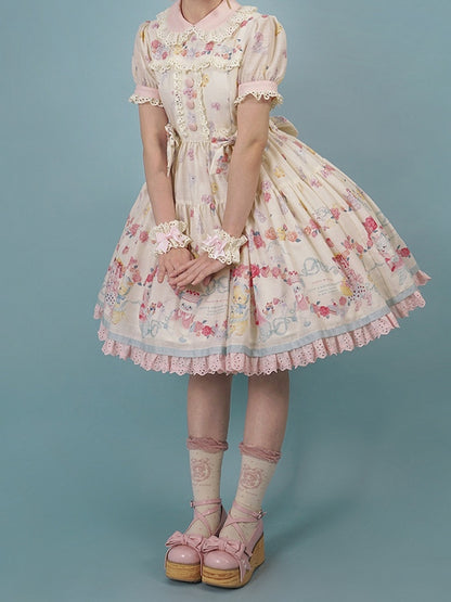 Schleife mit gewellten, cremefarbenen Ösenmanschetten am Handgelenk