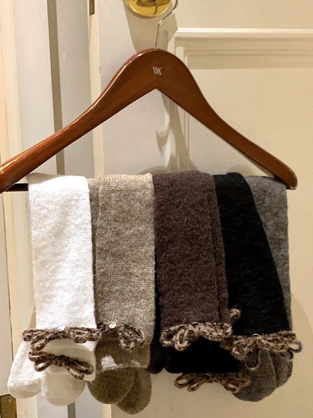 White/Light Coffee/Dark Coffee/Black/Dark Grey Sweet Calf Socks With Leopard Bowknot