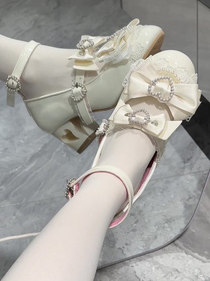 Heels Janes Herz Weiß Ausschnitt an der Spitze Schleife Mary