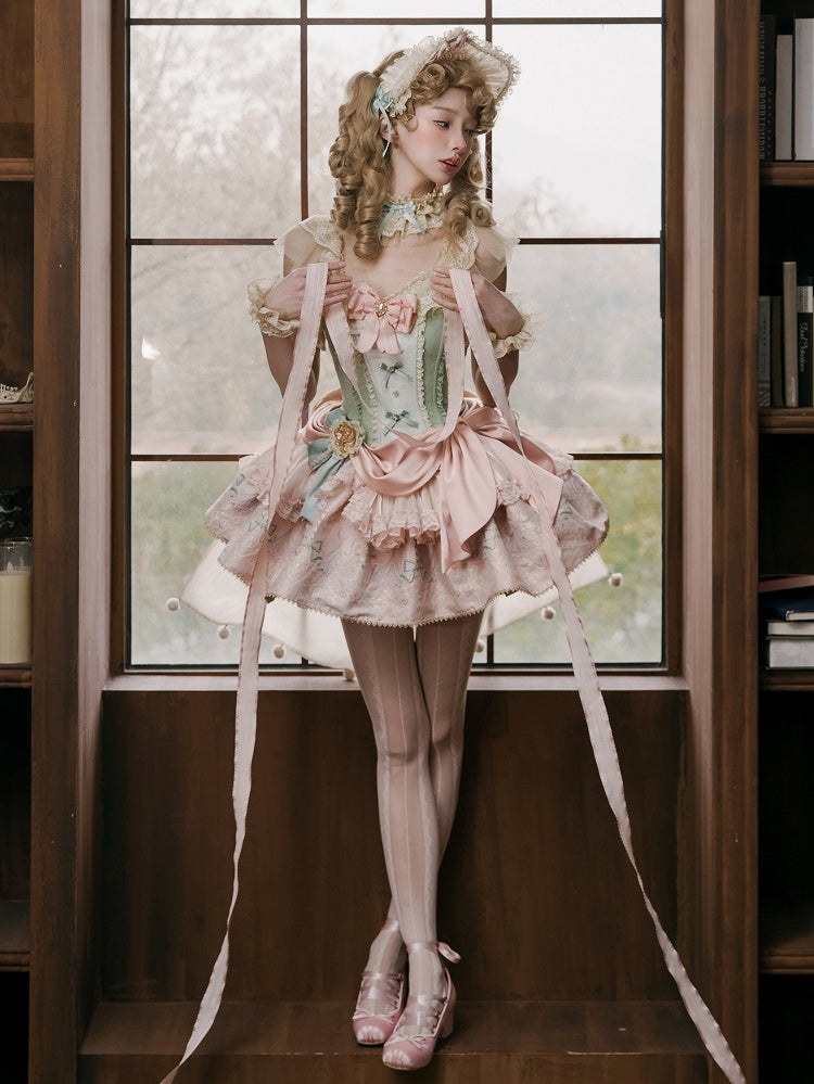 Grünes Jacquard-Mieder mit Stäbchen, rosa Lolita-Kleid mit Karussellmuster und großer Schleifenschleppe