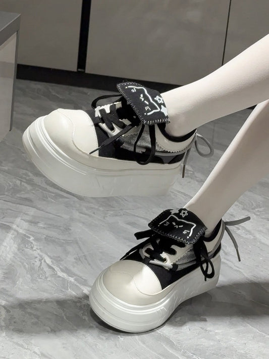 Cat Sole Daily with Lace-up Themed Kawaii Black Closure Sneakers 4.5cm Platform