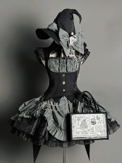 Schwarze Handtasche mit Stickerei „Magic Book“