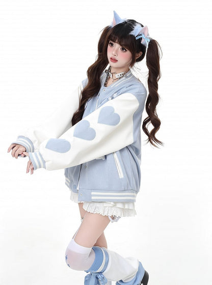 ゆめかわいいピンク/ブルーのキーアップリケ付きベースボールジャケット