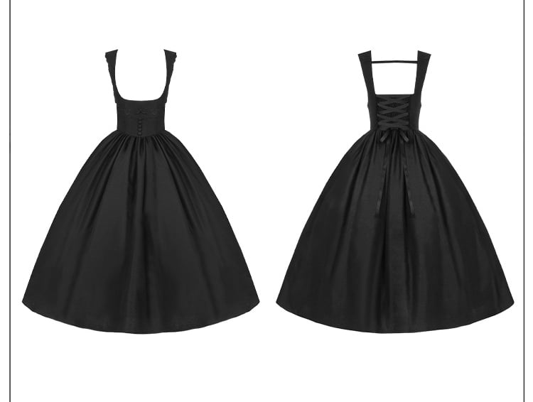 Black Classic Lolita Jumper Skirt with Rosettes and Scalloped Underbust